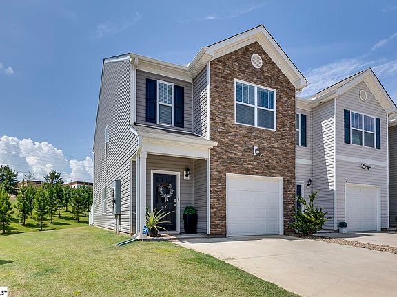 2nd image of 40 Sunriff Ct