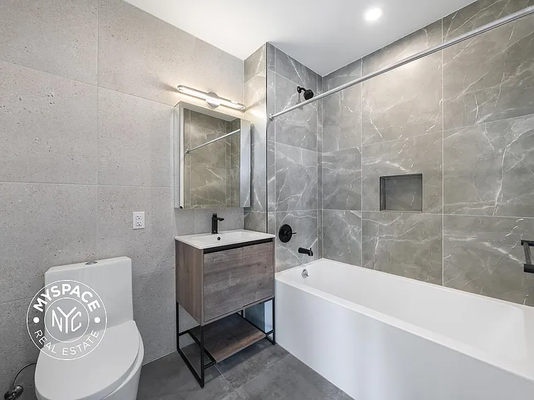 1499 Bedford Ave #7C — Photo 8