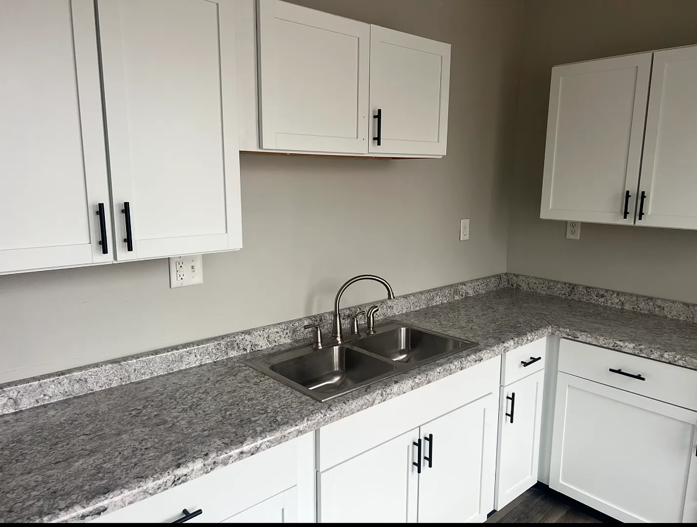 2nd floor unit - Huge Loft Area — Photo 2