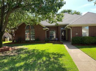 6014 Sandalwood Dr, Bossier City, LA 71111