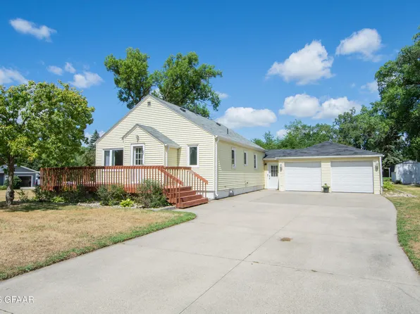 401 Lincoln Ave NE, Fertile, MN 56540