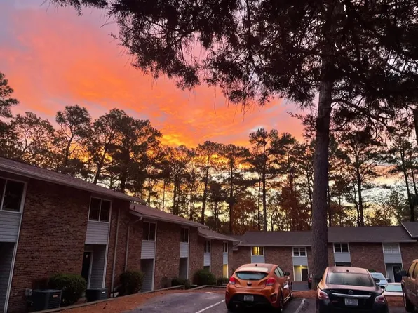 365 W Illinois Ave, Southern Pines, NC