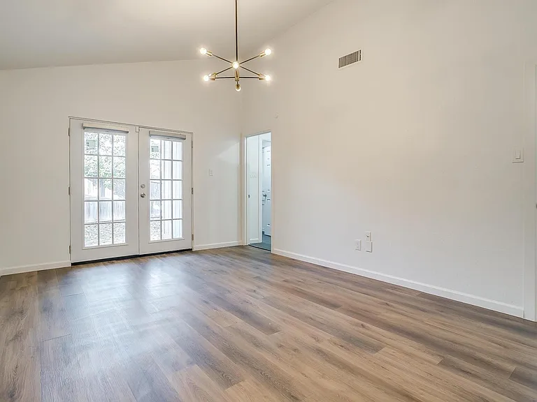 4107 Shamrock Dr — Photo 19