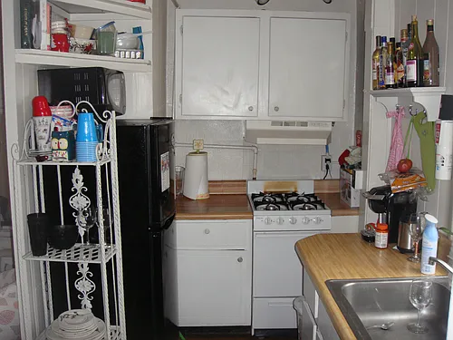 922 W Johnson St #203 Photo 1