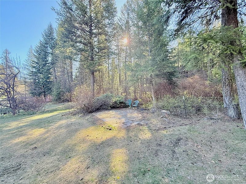 4th image of 1092 Aeneas Valley Road