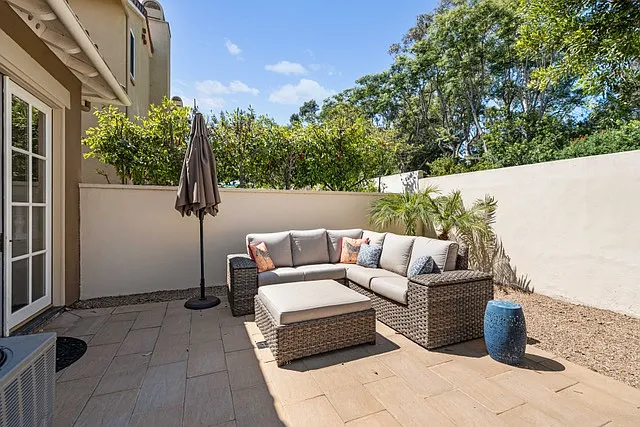 1112 Corte Riviera — Photo 12
