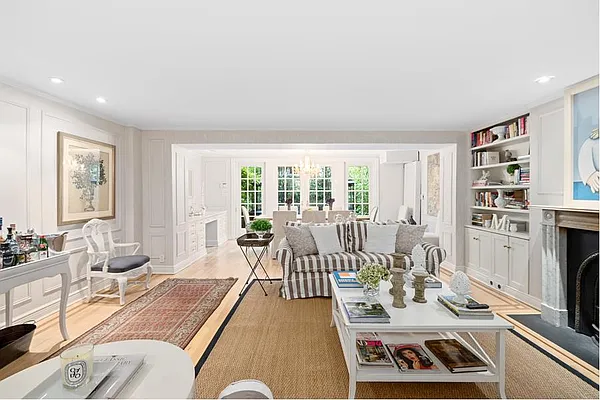 Rented by Douglas Elliman | media 17