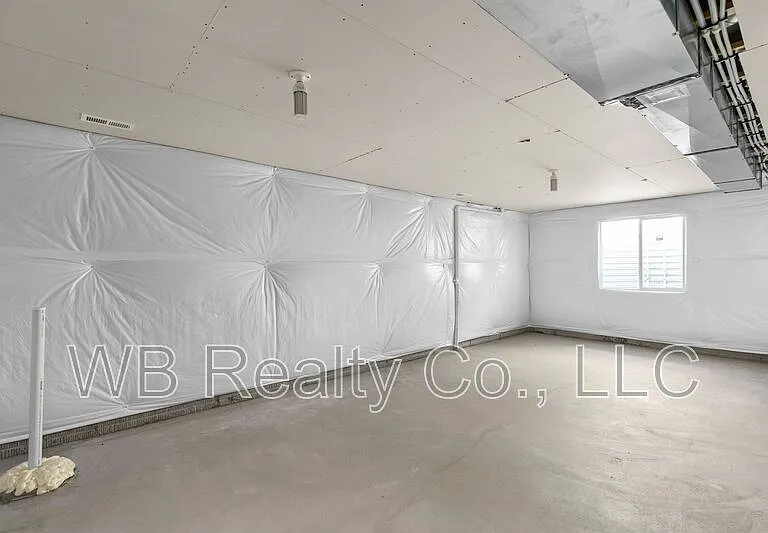 4736 NW 167th St — Photo 22