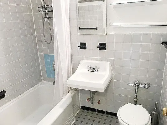 Rented by AJ Clarke | media 20