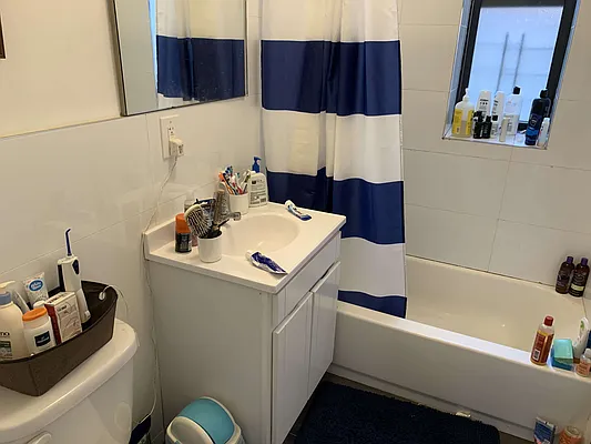 Rented by Tapiro Realty | media 20
