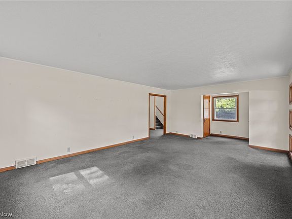 5th image of 205 Center Rd