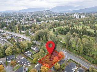 7492 Broadway, Burnaby, BC