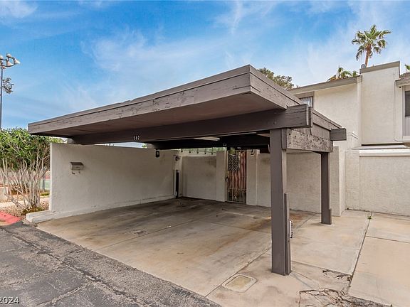 3rd image of 582 Willow Green Dr #0