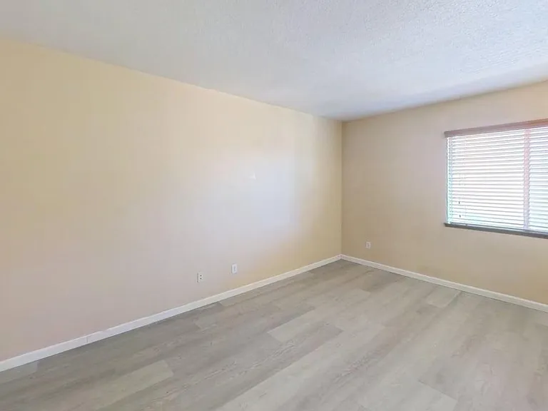 37978 Spur Dr — Photo 17