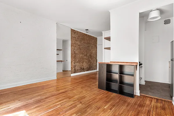 Sold by Compass | media 9