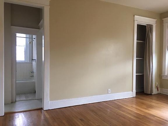 Beautiful Hardwood Floors - Living Room