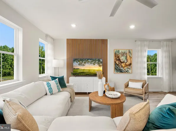 60 Continental Way, Bridgeport, PA 19405