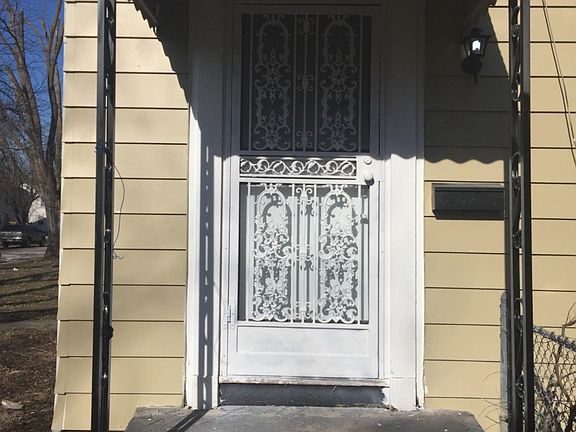 2nd image of 5047-5049 Jefferson St