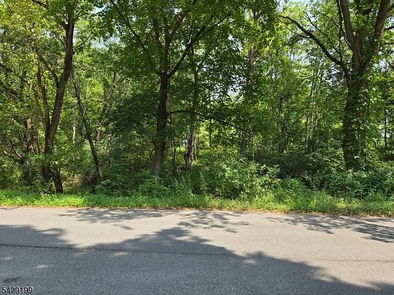 1041 Ridge St #B45 — Photo 16