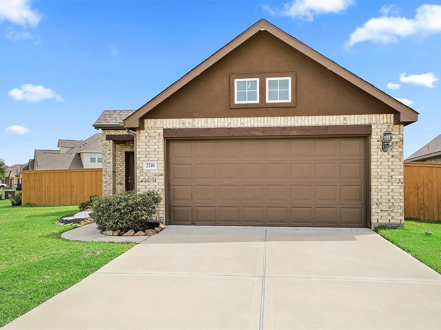3 bed, 2.0 bath, 1600 sqft, $2,500 — Photo 3