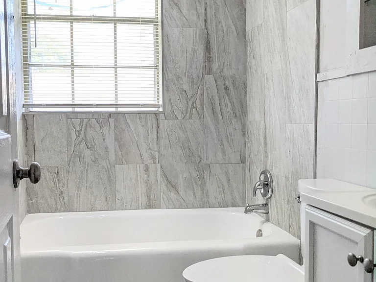 206 Danley Drive - A — Photo 12