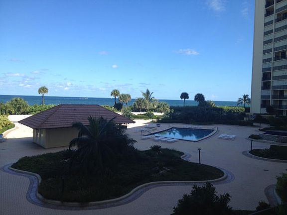 Home For Sale In Ocean Trail