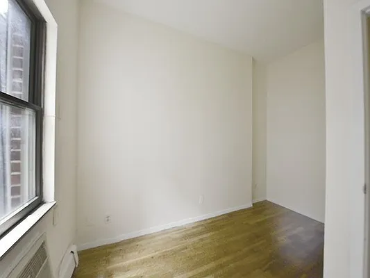 Rented by Cooper & Cooper Real Estate | media 16