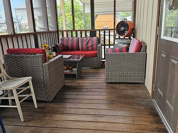 3rd image of 3004 Seagull Rd