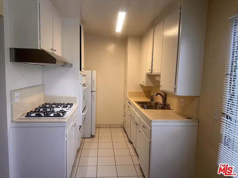 5411 S Centinela Ave #3 — Photo 9