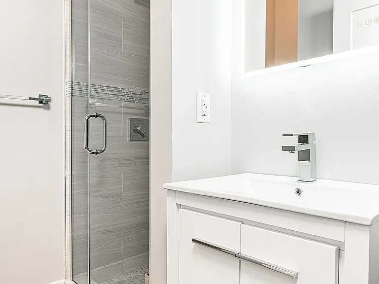1027 S 4th St #30 — Photo 16