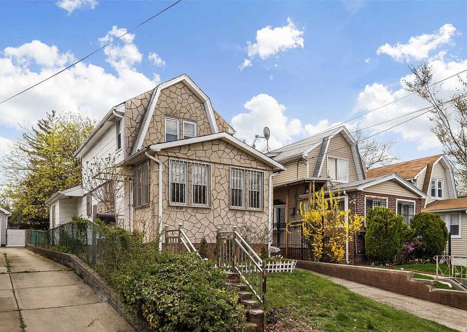 1st image of 8262 172nd St