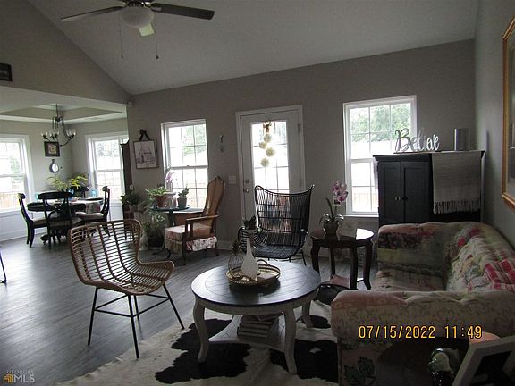 3rd image of 6030 Virginia Pine Ave