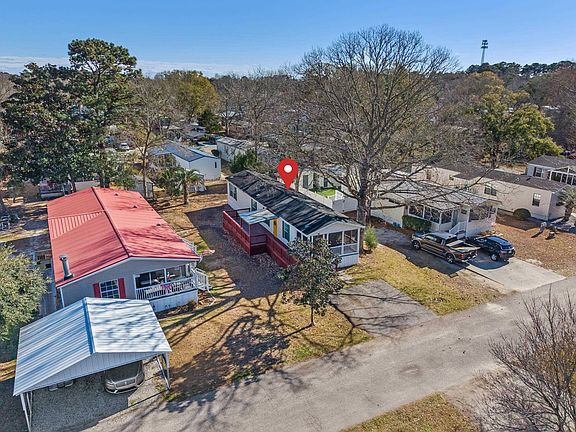 2nd image of 62 Crooked Island Circle