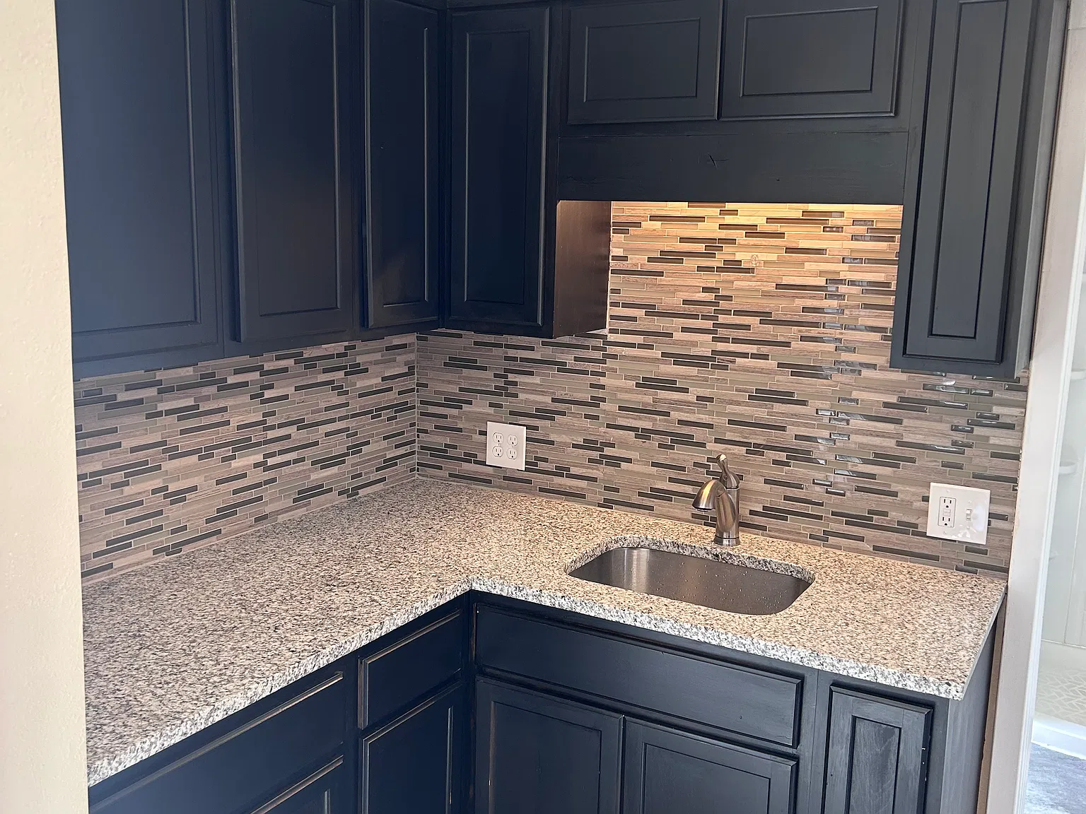 2321 Ashland Ave — Photo 4