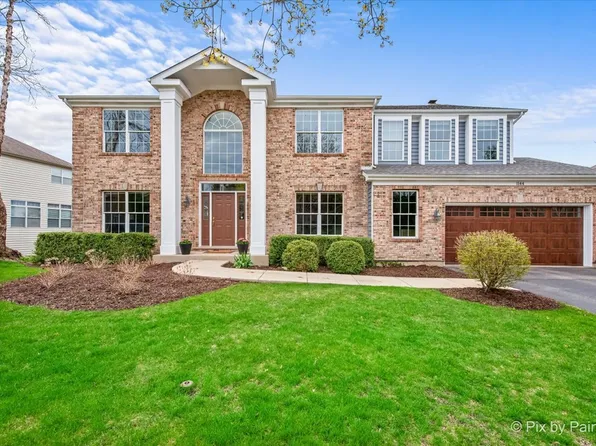 1144 Ridgewood Cir, Lake In The Hills, IL 60156