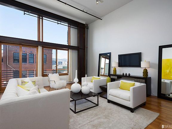 3rd image of 380 10th St Unit 18