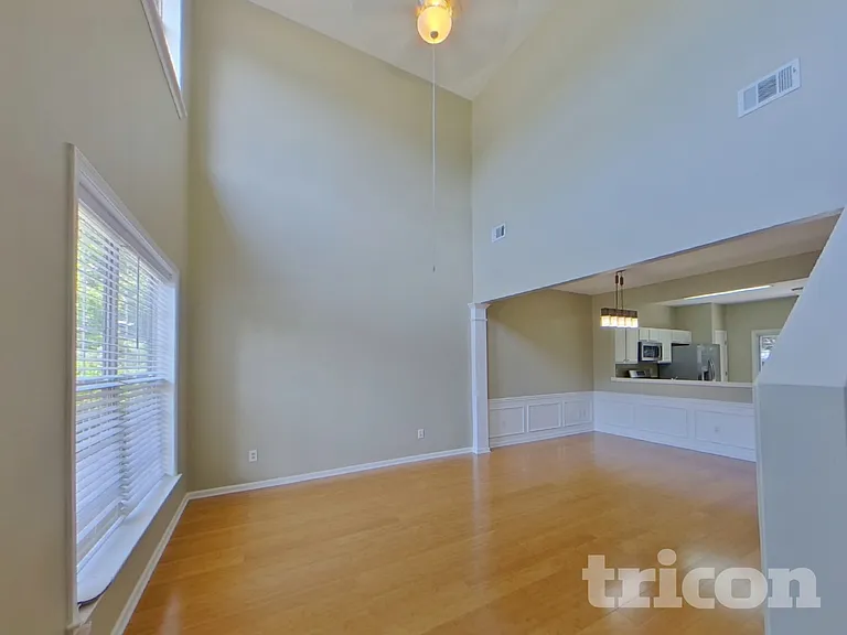 5467 Medlock Corners Dr — Photo 3