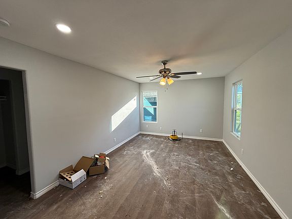 5th image of 3738 Bertram St