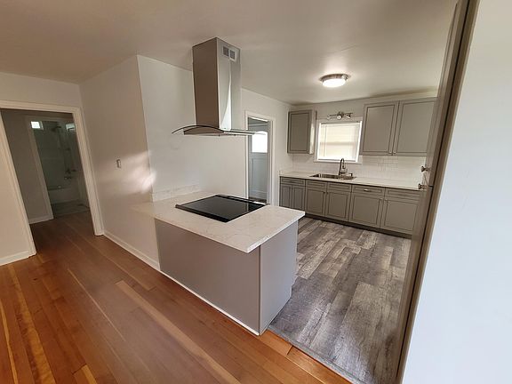 Spacious remodel. New Appliances.