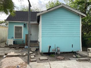 2306 Crews St, Corpus Christi, TX 78405