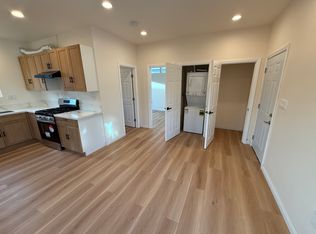 5614 E Wardlow Rd, Long Beach, CA 90808