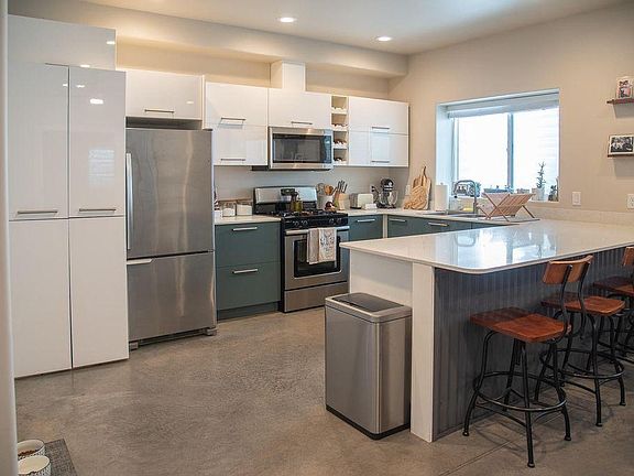 2nd image of 1108 Longstaff St #B