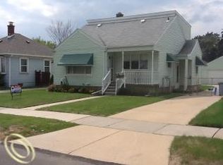 2084 15th St, Wyandotte, MI 48192