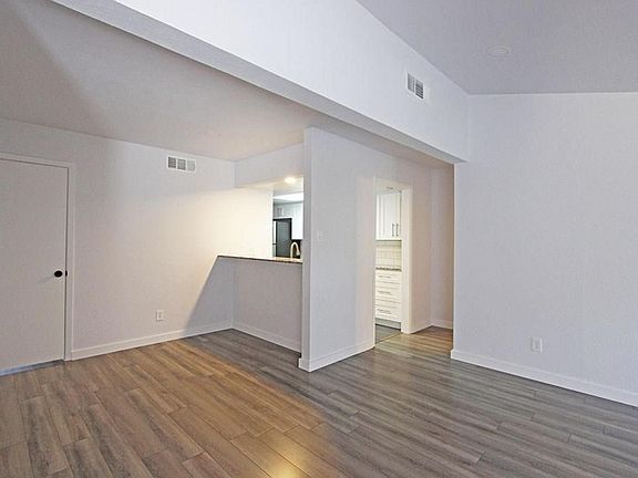 5th image of 12816 Midway Rd APT 2049