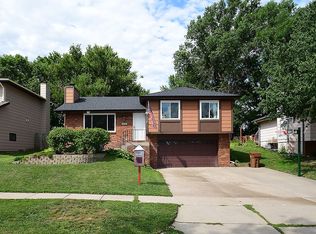 6215 Princess Margaret Dr, Lincoln, NE 68516