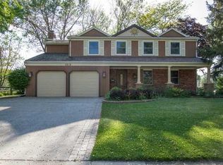 6049 Rockdale Ln, Sylvania, OH 43560