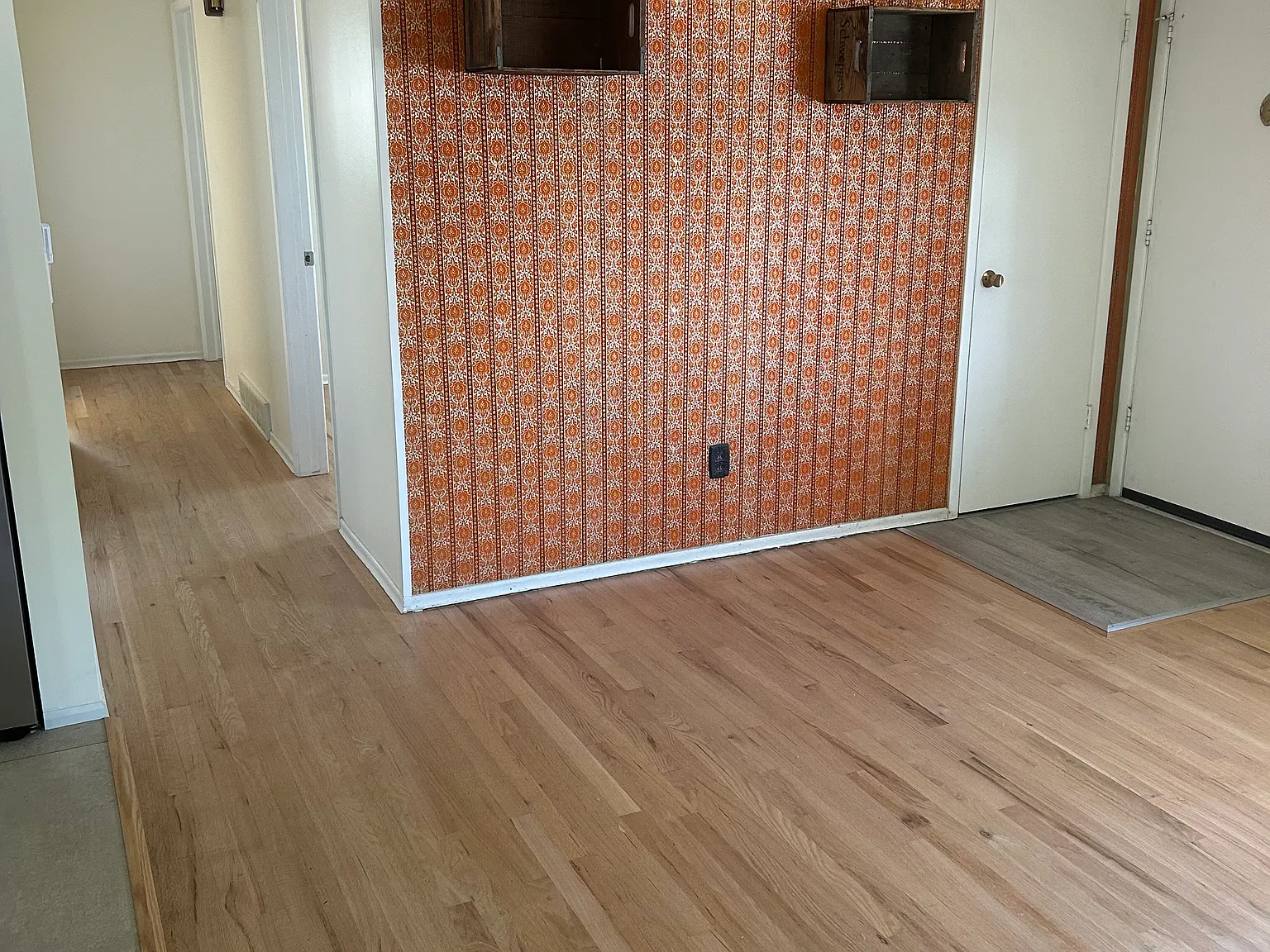 5 bed, 2000 sqft, $2,900 — Photo 3