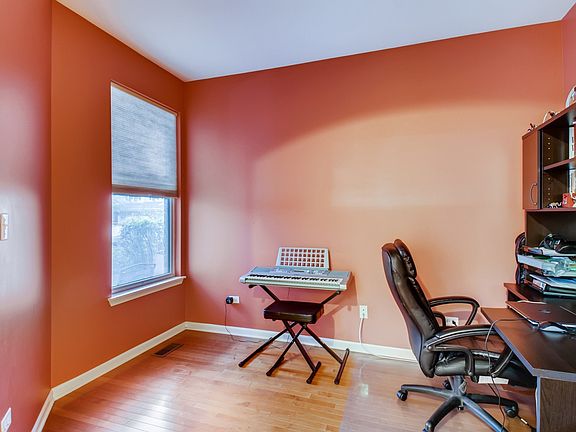 4th image of 1703 Buckingham Dr