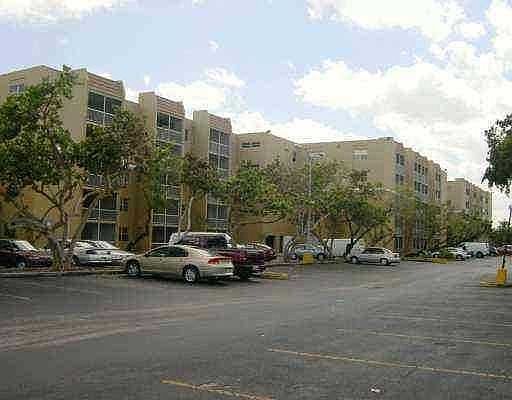2nd image of 6950 Miami Gardens Dr APT 2-504