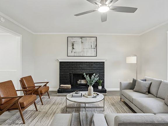 3rd image of 405 Westfield Dr